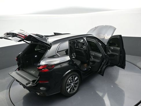 Used 2026 BMW X5 xDrive40i w/ M Sport Package image 45