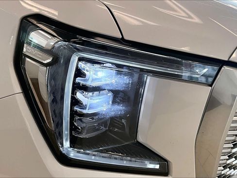 Used 2021 GMC Yukon XL Denali RWD image 26