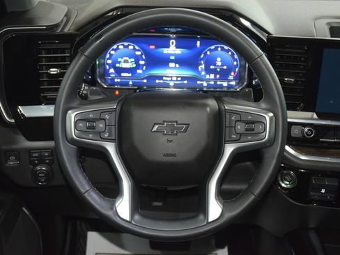 Used 2023 Chevrolet Silverado 1500 LT Trail Boss AWD/4WD image 40