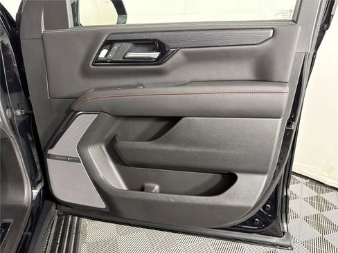 New 2026 GMC Yukon AT4 Ultimate AWD/4WD image 13