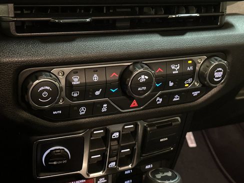 New 2026 Jeep Wrangler Unlimited Sport AWD/4WD image 19