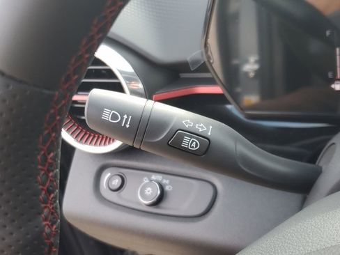 New 2026 Chevrolet Trax RS w/ Sunroof Package image 26