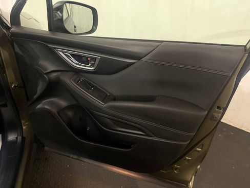 Used 2023 Subaru Forester Premium image 28