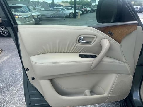 Used 2012 INFINITI QX56 2WD w/ Theater Pkg image 10