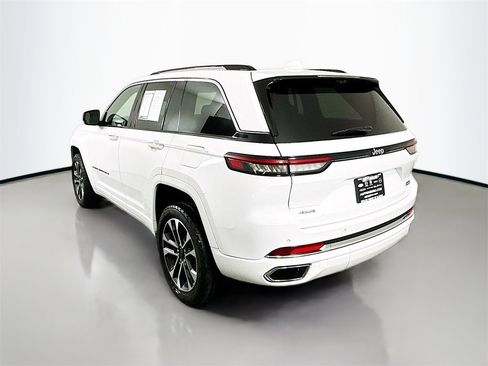 Used 2022 Jeep Grand Cherokee Overland w/ Luxury Tech Group IV image 5
