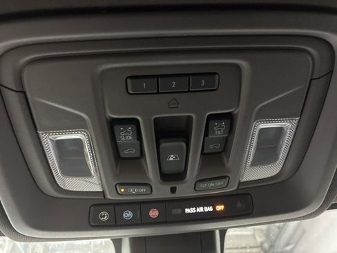 Used 2021 GMC Sierra 1500 Denali w/ Denali Ultimate Package AWD/4WD image 18