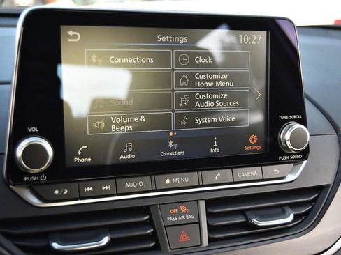 New 2025 Nissan Altima 2.5 SV image 14