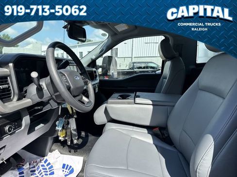 New 2025 Ford F550 2WD Regular Cab Super Duty image 17