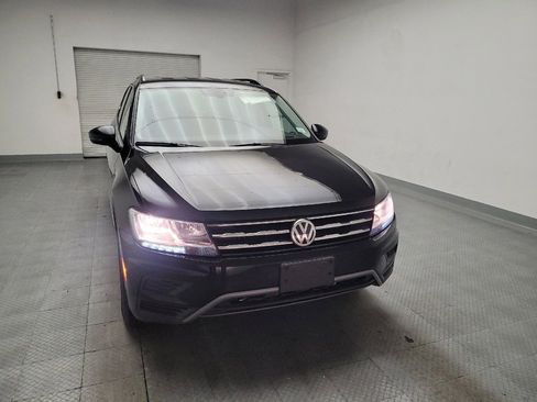 Used 2021 Volkswagen Tiguan SE FWD image 14