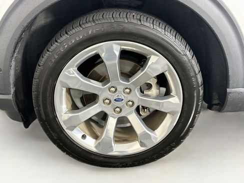 Used 2020 Ford Explorer Platinum w/ Premium Technology Package AWD/4WD image 11