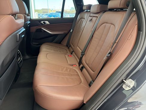 Used 2019 BMW X5 xDrive40i w/ Premium Package 2 AWD/4WD image 15