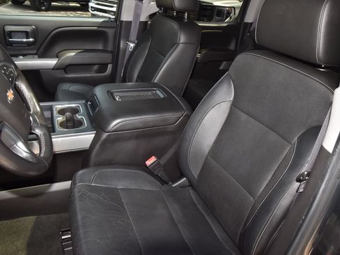 Used 2017 Chevrolet Silverado 1500 LTZ Z71 AWD/4WD image 33