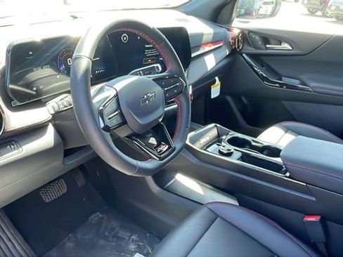 New 2026 Chevrolet Equinox RS w/ LPO, Floor Liner Package FWD image 10