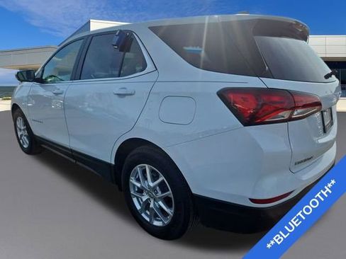 Used 2024 Chevrolet Equinox LT image 3