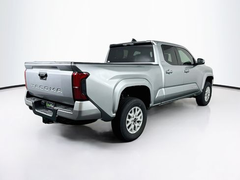 Used 2026 Toyota Tacoma SR5 RWD image 9