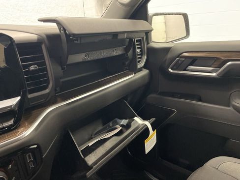 New 2025 Chevrolet Silverado 1500 RST image 19