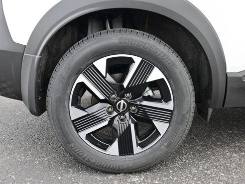 New 2026 Nissan Kicks SV w/ SV Premium Package image 9