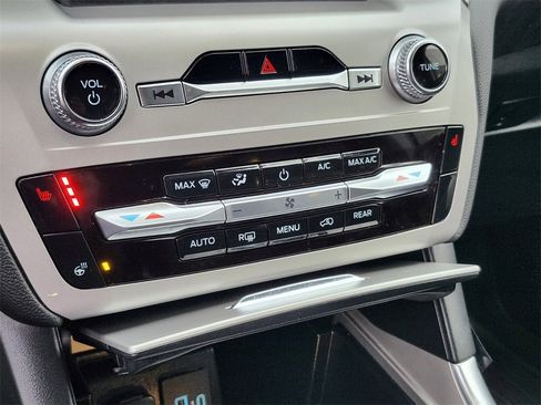 Used 2023 Ford Explorer XLT w/ Equipment Group 202A image 22