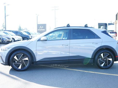 Certified 2025 Hyundai Ioniq 5 SEL image 9