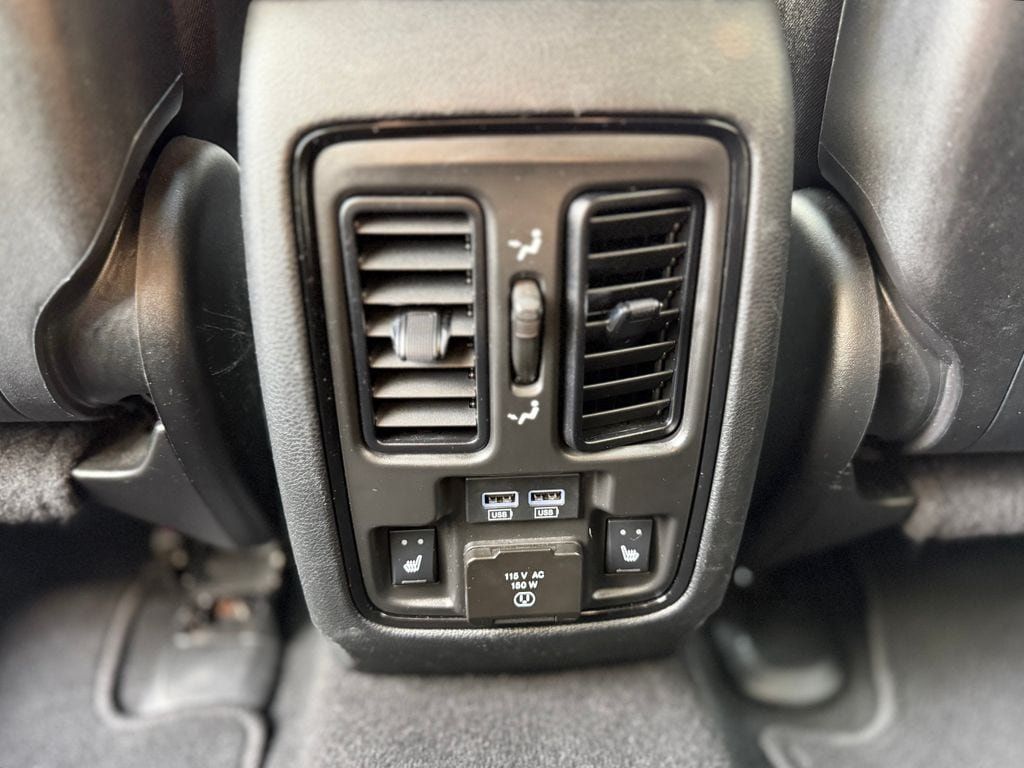 Used 2025 Dodge Durango R/T AWD/4WD image 27