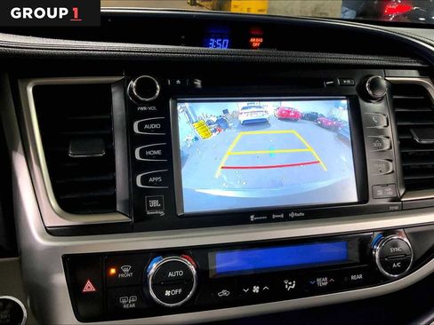 Used 2016 Toyota Highlander Limited Platinum image 26