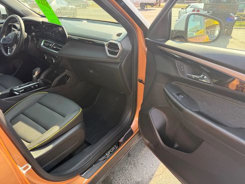 Used 2024 Chevrolet TrailBlazer ACTIV w/ Driver Confidence Package image 24