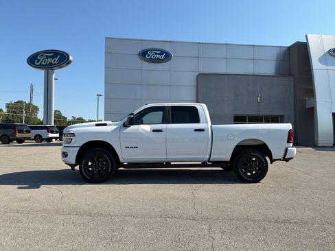 Used 2025 RAM 2500 Big Horn AWD/4WD image 2