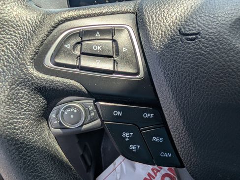 Used 2018 Ford Escape SE w/ SE Sync 3 Package AWD/4WD image 14