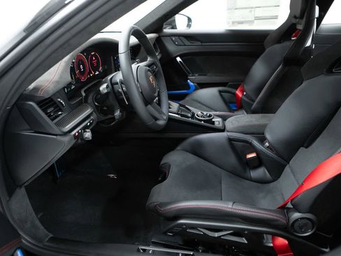 New 2026 Porsche 911 GT3 image 23