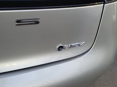 Used 2024 Toyota Prius Limited image 21