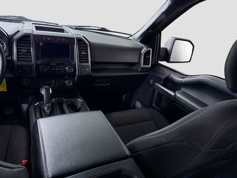Used 2019 Ford F150 XLT w/ Equipment Group 302A Luxury AWD/4WD image 16