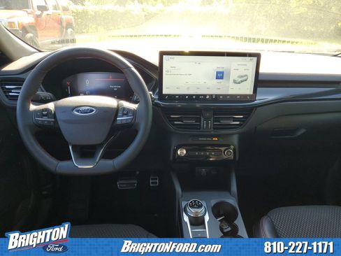 Used 2024 Ford Escape ST-Line w/ Tech Pack #1 AWD/4WD image 15