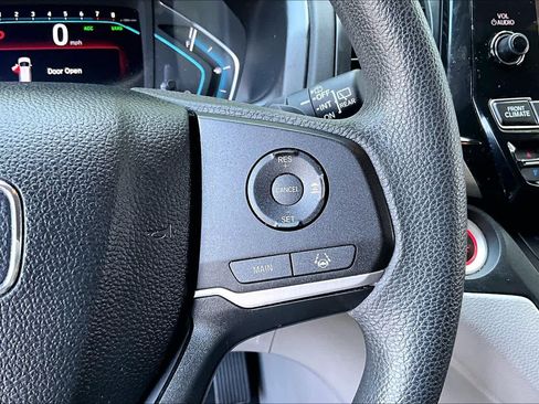 Used 2020 Honda Odyssey EX image 24