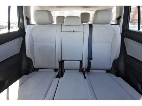 Used 2021 Volkswagen Tiguan S image 17