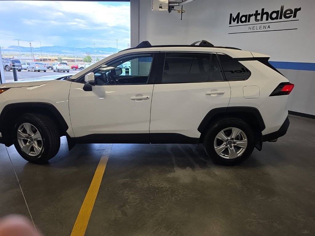 Used 2021 Toyota RAV4 XLE AWD/4WD image 8