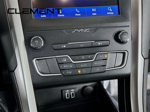 Certified 2020 Ford Fusion SE image 22