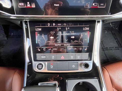 Used 2022 Audi Q7 2.0T Premium Plus AWD/4WD image 32