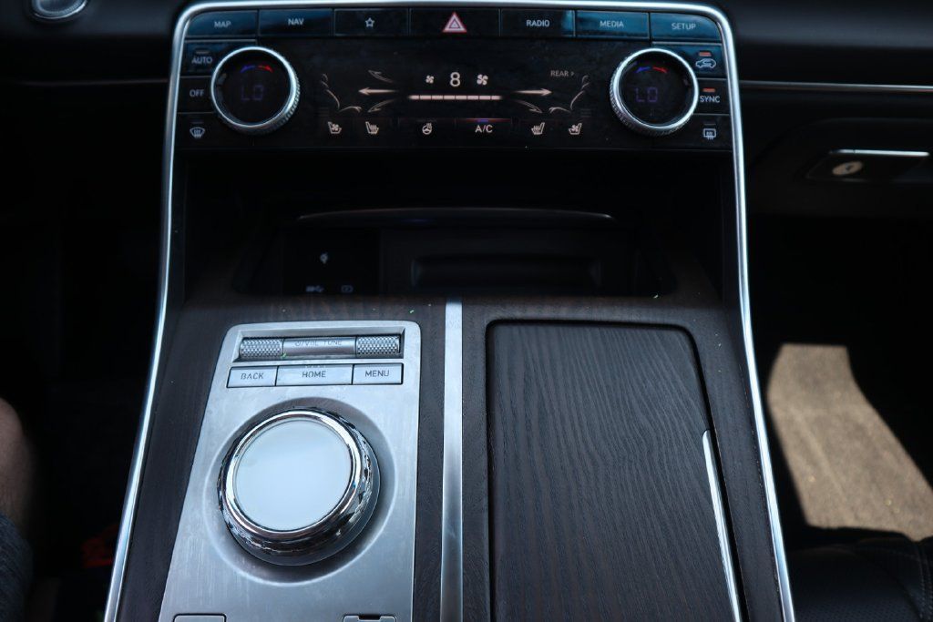 Used 2024 Genesis GV80 3.5T Prestige Signature AWD/4WD image 23