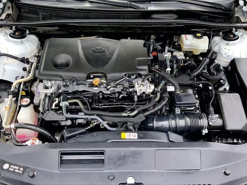 Used 2022 Toyota Camry XSE w/ Cold Weather Package image 31