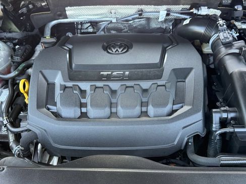 Used 2023 Volkswagen Tiguan SE R-Line FWD image 27