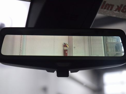 Used 2018 Chevrolet Traverse LT image 54