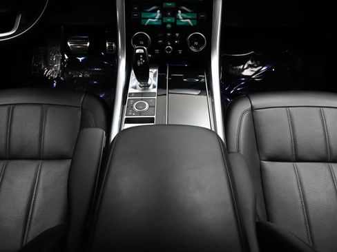 Used 2022 Land Rover Range Rover Sport HSE Silver Edition image 9