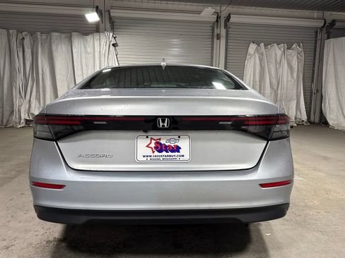 Used 2024 Honda Accord EX image 6