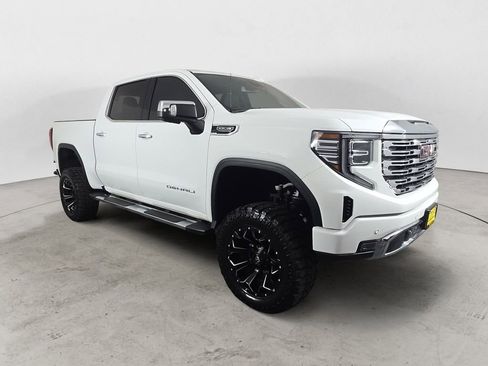 Used 2024 GMC Sierra 1500 Denali image 7