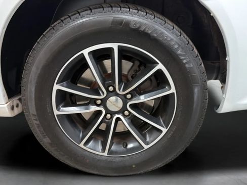 Used 2019 Dodge Grand Caravan GT FWD image 29