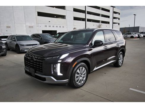 Certified 2025 Hyundai Palisade SEL AWD/4WD image 3