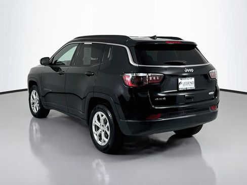 Used 2024 Jeep Compass Latitude AWD/4WD image 7