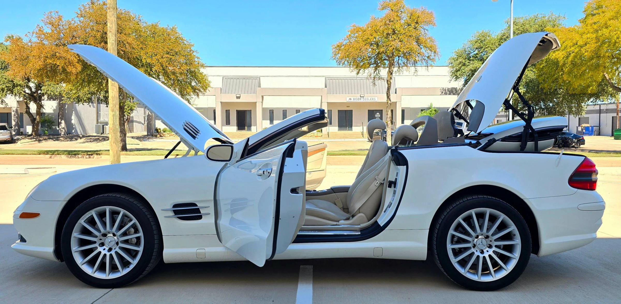 Used 2008 Mercedes-Benz SL 550 image 22