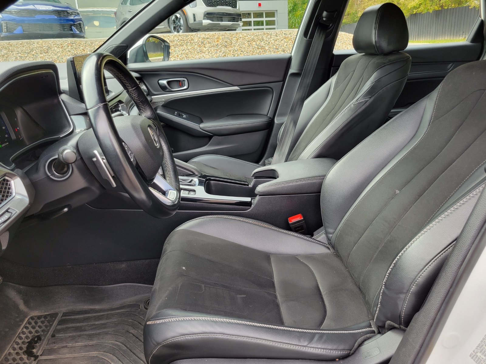 Used 2025 Acura Integra A-Spec w/ Technology Package FWD image 9