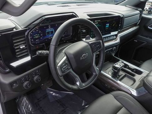 Used 2024 Chevrolet Silverado 1500 RST image 15